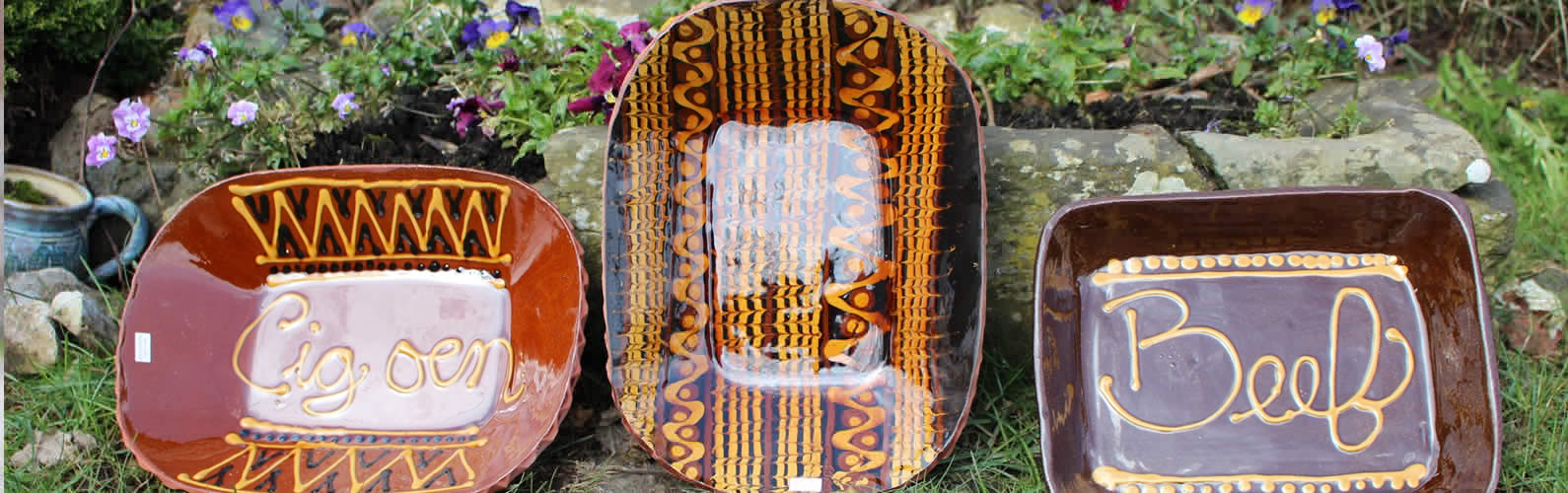 Earthenware meat plates